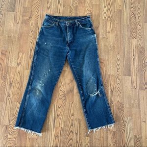 Wrangler jeans - cropped and distressed
